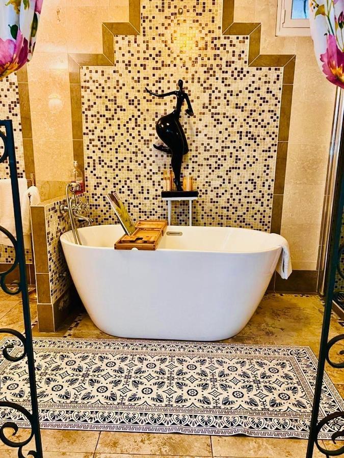 Astoria Villa Maison D Hotes Appartement Vue Mer Avec Piscine كاسيس المظهر الخارجي الصورة