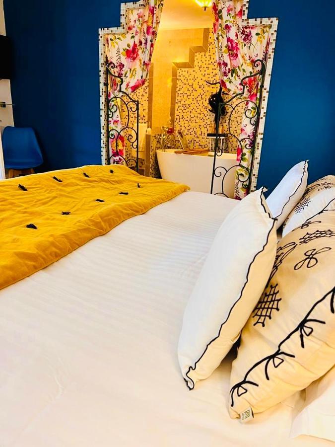 Astoria Villa Maison D Hotes Appartement Vue Mer Avec Piscine كاسيس المظهر الخارجي الصورة